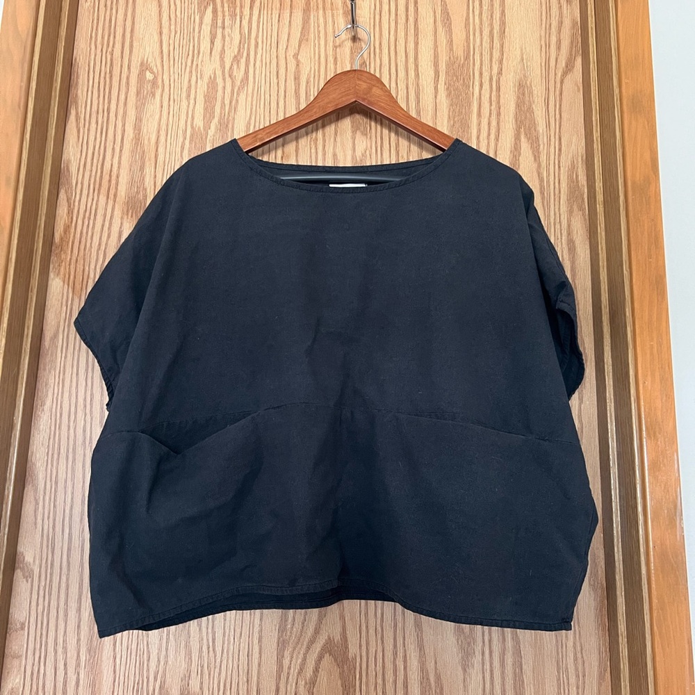 Jamie + the Jones box boxy tee top with pockets black silk noil size medium M